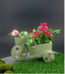 Presents That Will Make The Wedding Couple’s Life More Pleasant Red Rose cart