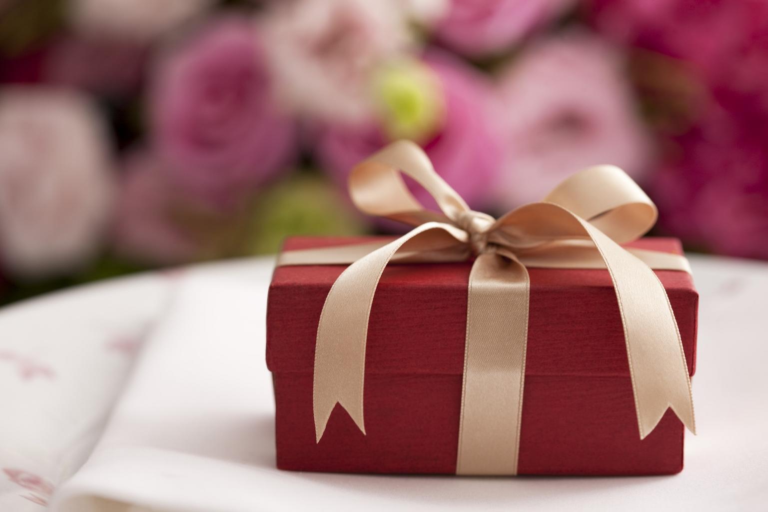 Bridges That The Wedding Gifts Build To Eliminate The Love Gap Of Couples gift