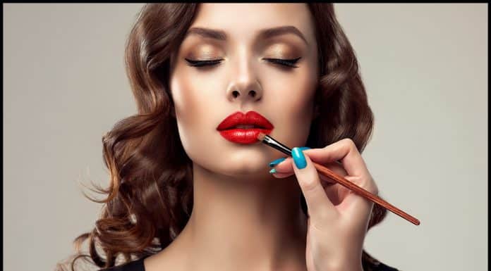 Look Bright With Light Makeup: Step by Step Simple Makeup Guide