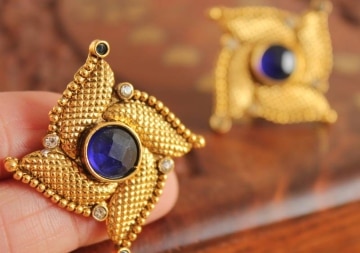 8 Outstanding Earring Designs that Every Women Should Know!