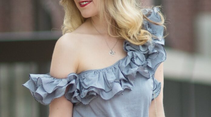 8 Bottom Wears Styling Tips for Ruffle Tops