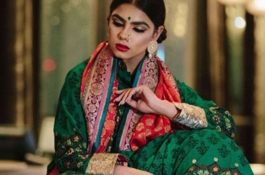 15 Authentic Bandhani Saree Designs To Rock the Party