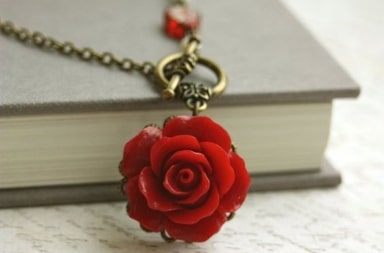 12 Elegant Pendant Designs For You