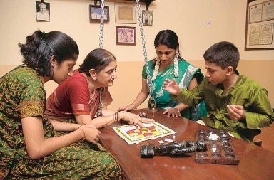 5 Best Family Board Games to Play Coronavirus While Lockdown