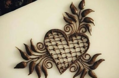 12 Adorable Western Mehendi Designs That You Should Try