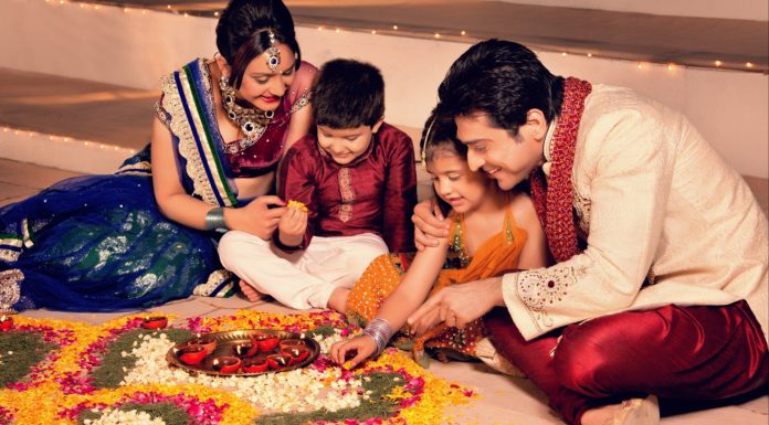 8 Dot Rangoli Designs for Festivals & Occasion