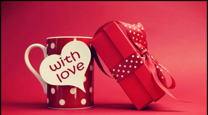 11 Super Cute Valentine’s Day Gift Ideas for Him and Her