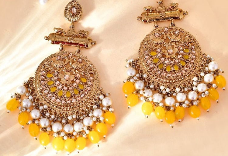 Chandelier earrings