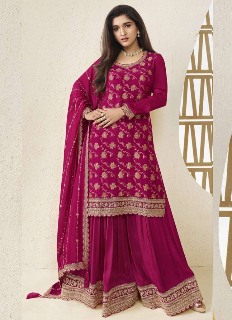Trending Pakistani Salwar Suit Designs