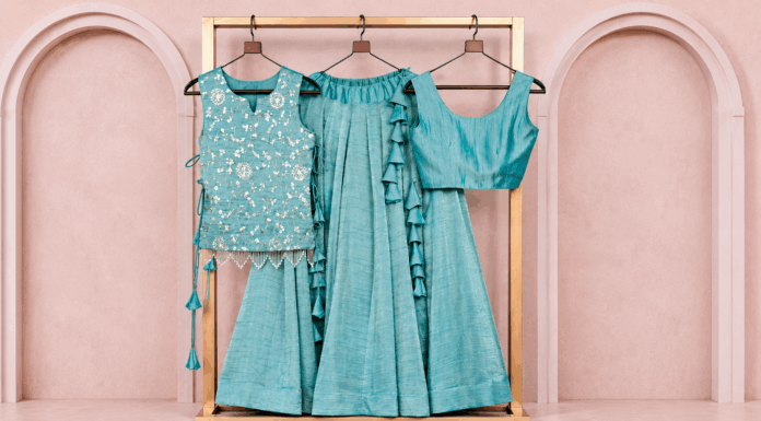How to Store and Carry a Lehenga Without Ruining It for Indians Living Overseas: From Bag to Closet How to Store and Carry a Lehenga Without Ruining It for Indians Living Overseas