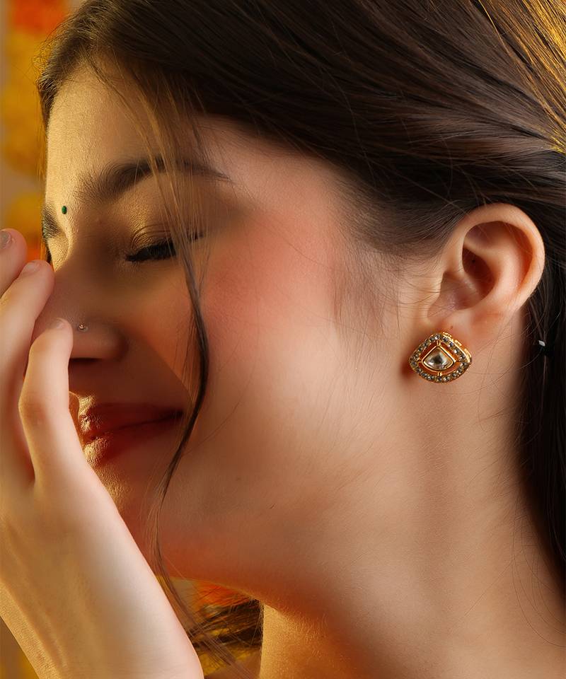 different types of stud earrings