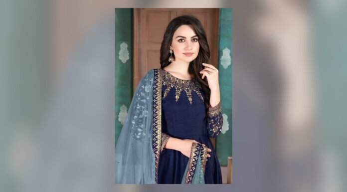 Chic & Flattering Salwar Kameez Neck Designs!