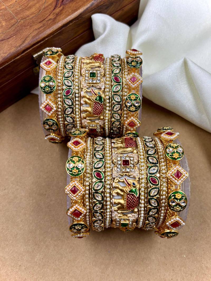What Jewellery to Wear With Saree